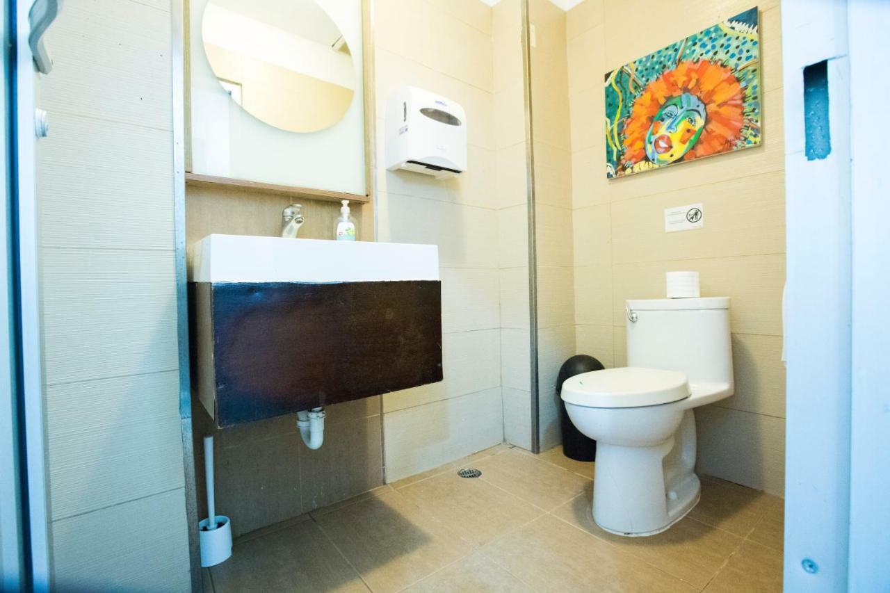 Whostal 圣地亚哥洛斯卡巴 外观 照片